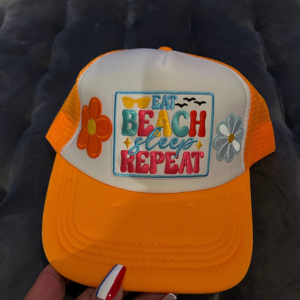 Ladies trucker hat